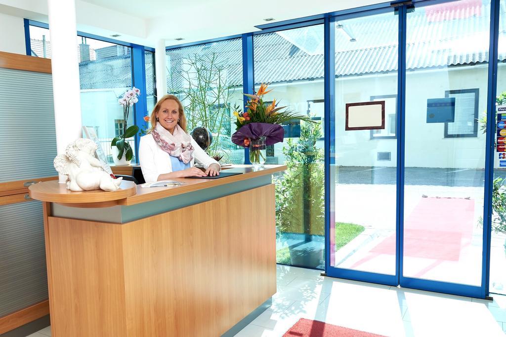 City-Hotel Moedling Мёдлинг Экстерьер фото